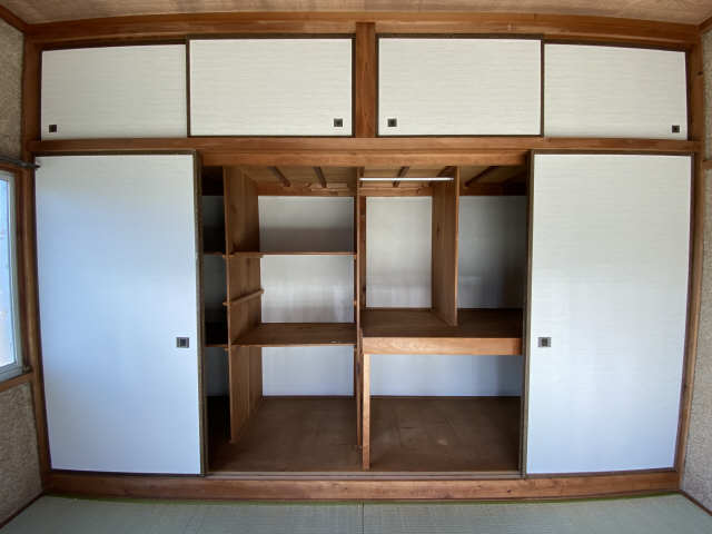 2F　和室収納
